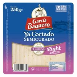 Queso semicurado light ya cortado García Baquero cuña 250 g