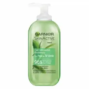 Gel limpiador botánico con hoja de té verde piel mixta Garnier Skin Active 200 ml.