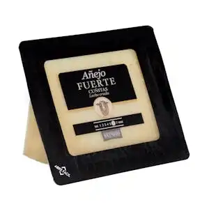 Queso añejo fuerte de oveja Hacendado cortado en cuñitas