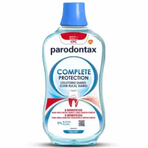 Colutorio cuidado diario Complete Protection Parodontax 500 ml.