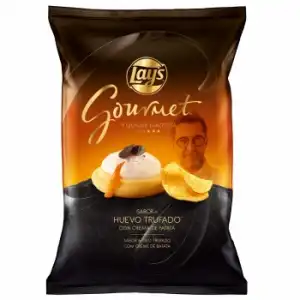 Patatas fritas sabor huevo trufado con crema de patatas Gourmet Lay's 150 g.